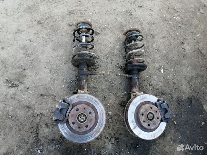 Стойка передняя Лада Приора LADA Priora