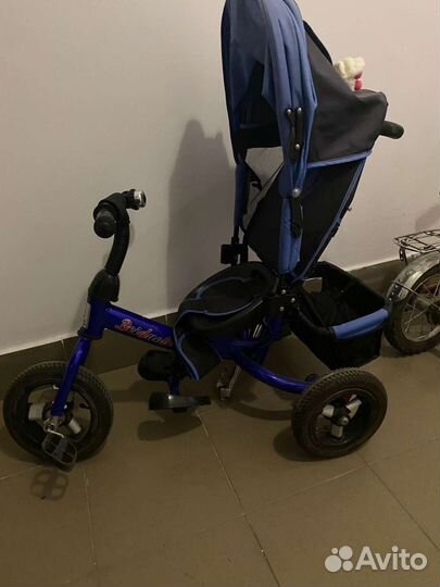 Детский велосипед с ручкой