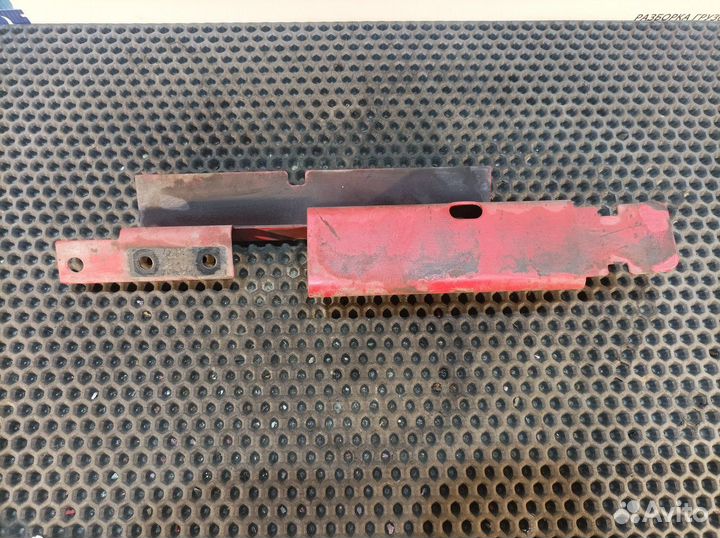 1678593 Кронштейн проводки шасси Daf XF105