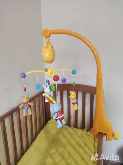 Мобиль на детскую кроватку