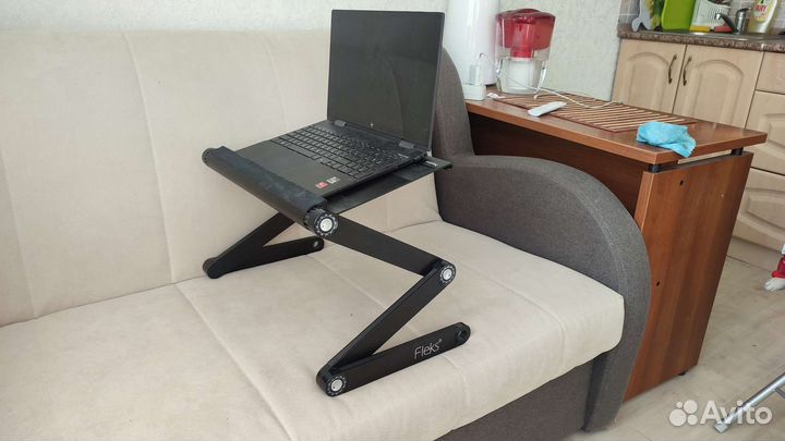 Столик для ноутбука