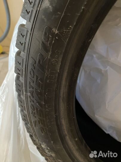 Pirelli Ice Zero 225/45 R19