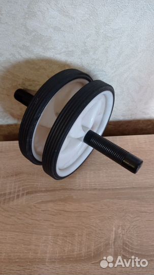 Тренажер ролик для пресса