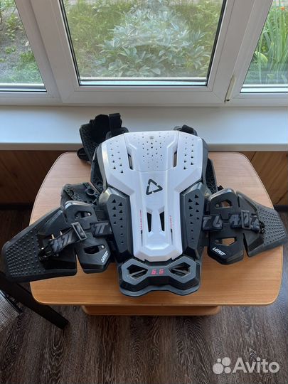 Защита панцирь Leatt Chest Protector 6.5 Pro