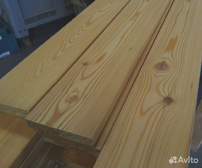 Шлифованные доски лиственницы 50x150 мм для вашего строительства