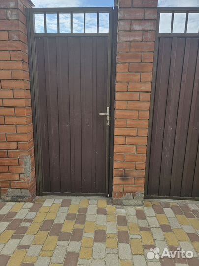 Ворота распашные с калиткой бу