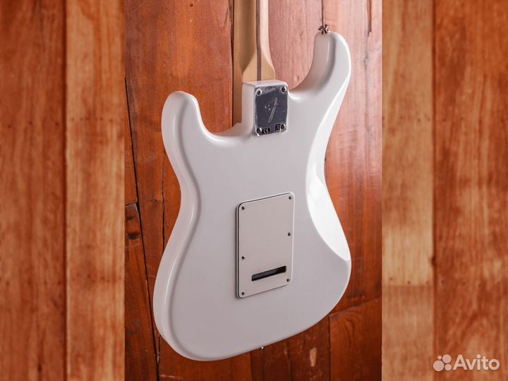 Электрогитара Fender Player Stratocaster Pau Ferro