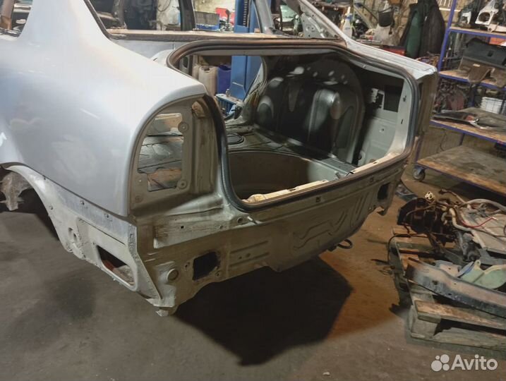 Панель задняя Volkswagen Passat B5