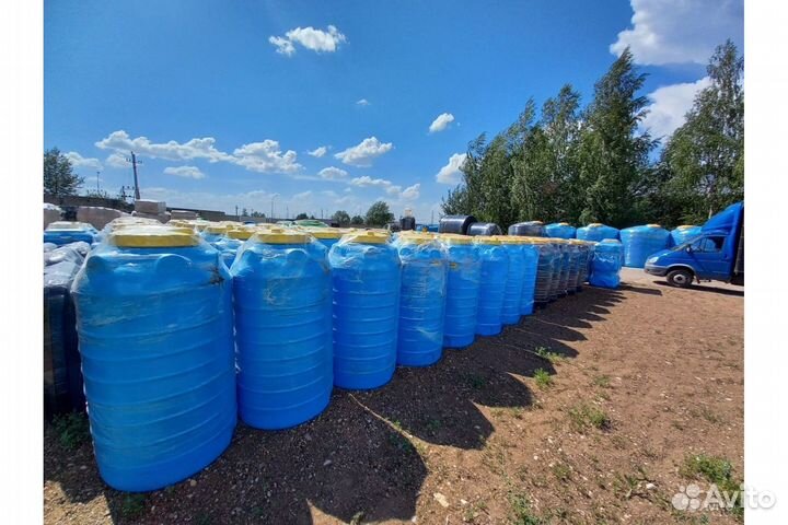 Емкость пластиковая 300 литров