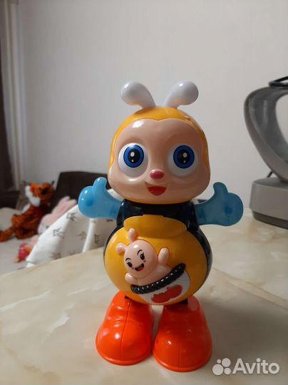 Игрушка танцующая пчела