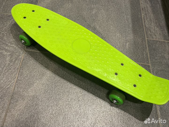 Пенирборд салатовый