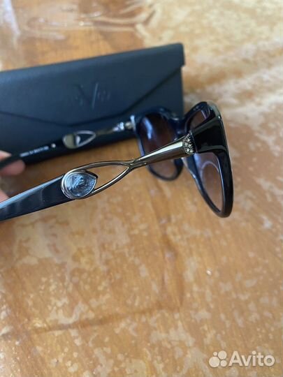 Солнцезащитные очки женские