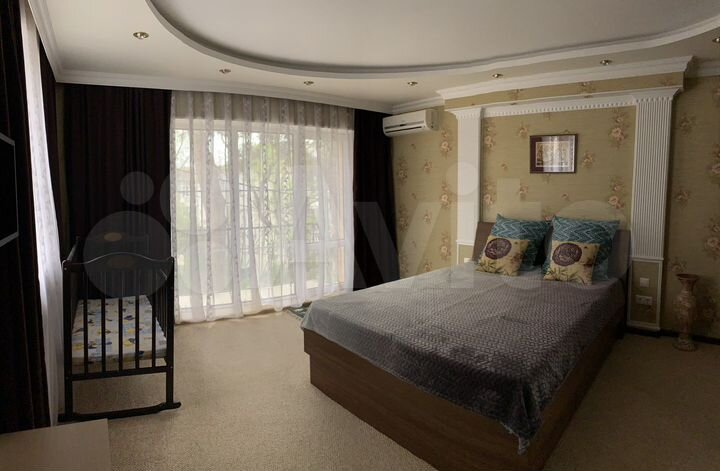 Дом 161 м² на участке 1 сот.