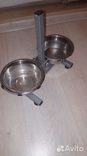 Лежанка, диван, поилка, переноска