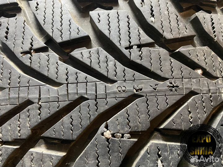 Nokian Tyres WR SUV 4 275/40 R21 107V