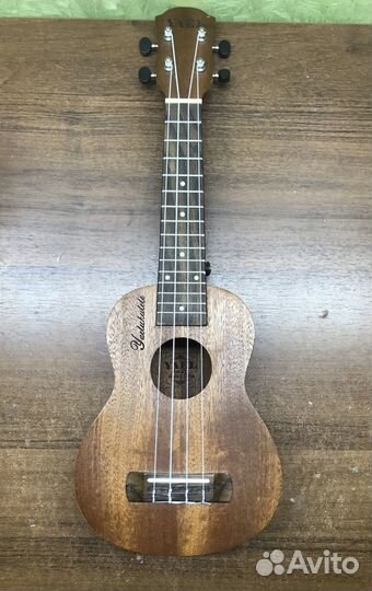 Укулеле Yeal ukulele