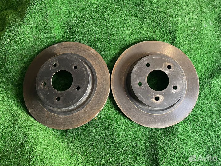 Диски тормозные задние Ниссан Лиф Ze1