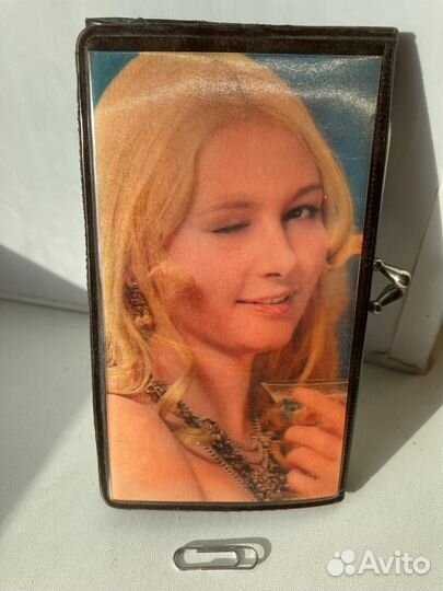 Фигурки,ракушки,подставка (д.мобил), кошелек и др