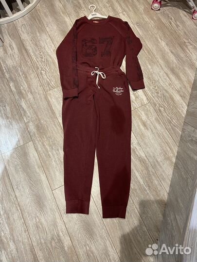 Костюм спортивный