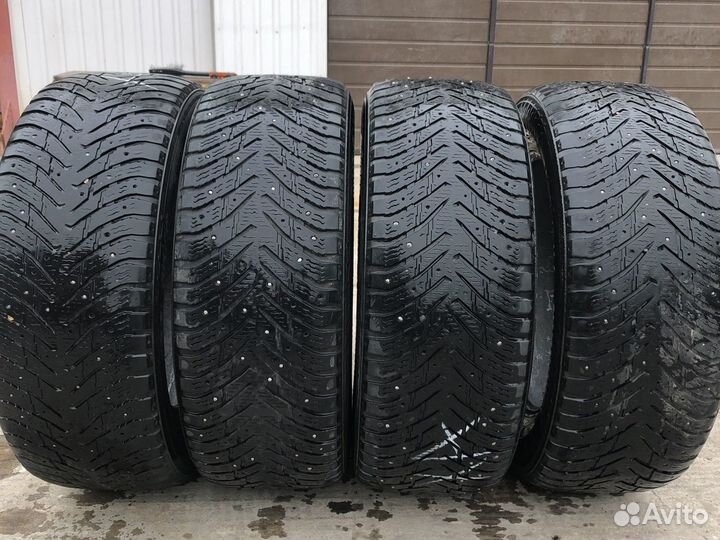 Nokian Tyres Hakkapeliitta 8 SUV 245/60 R18 109T
