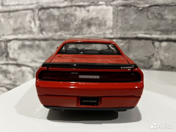 Dodge Challenger SRT8 1/24 Maisto