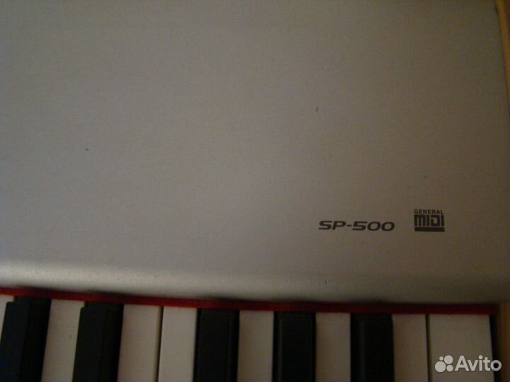 Проф. электропианино korg SP500