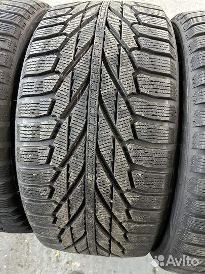Nokian Tyres Hakkapeliitta R2 SUV 295/40 R21