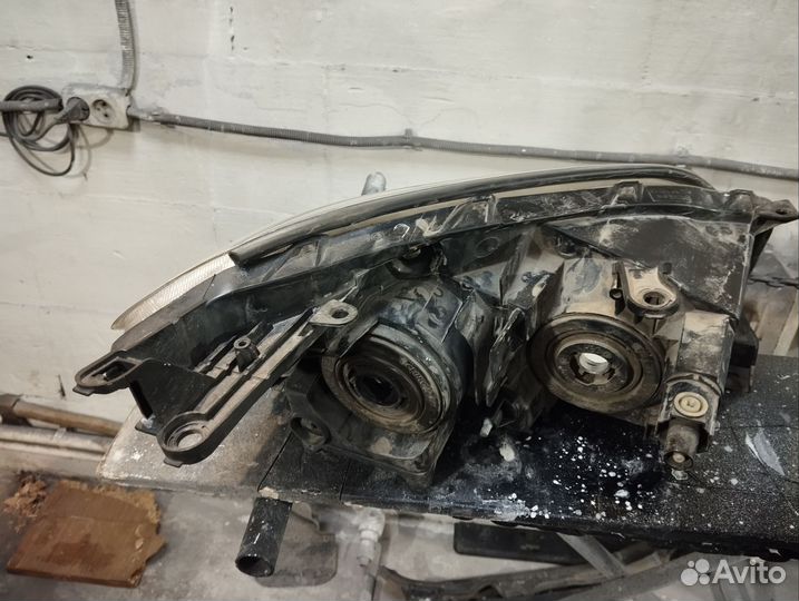Фара передняя левая toyota rav4 30