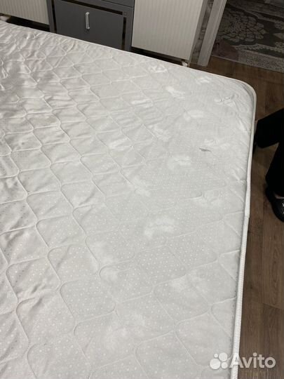 Матрас 180 200 бу