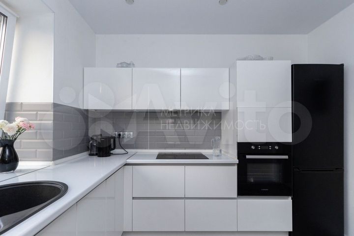 2-к. квартира, 58,3 м², 3/17 эт.