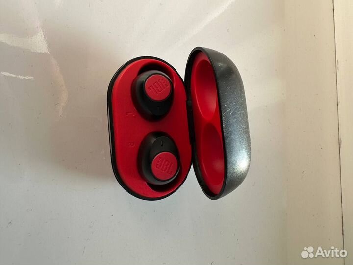 Беспроводные наушники jbl