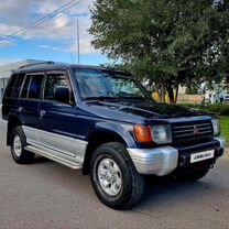 Mitsubishi Montero 3.0 AT, 1995, 242 000 км, с пробегом, цена 599 999 руб.