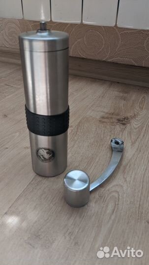 Кофемолка ручная жерновая Rhinowares