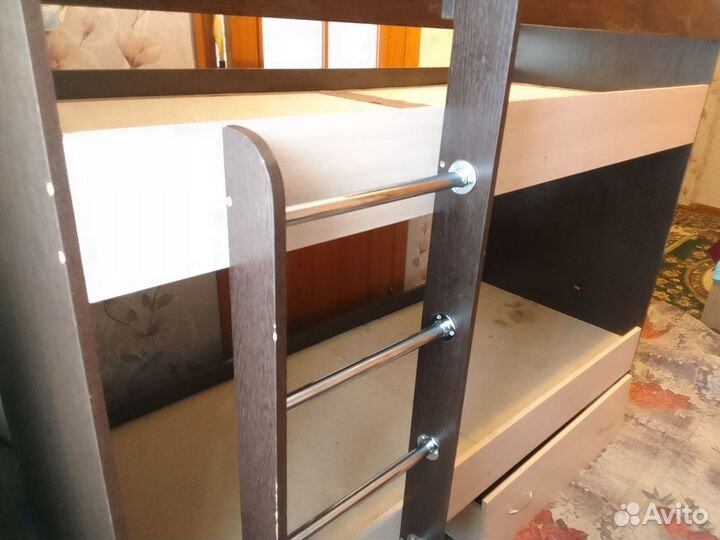 Двухъярусная кровать для детей