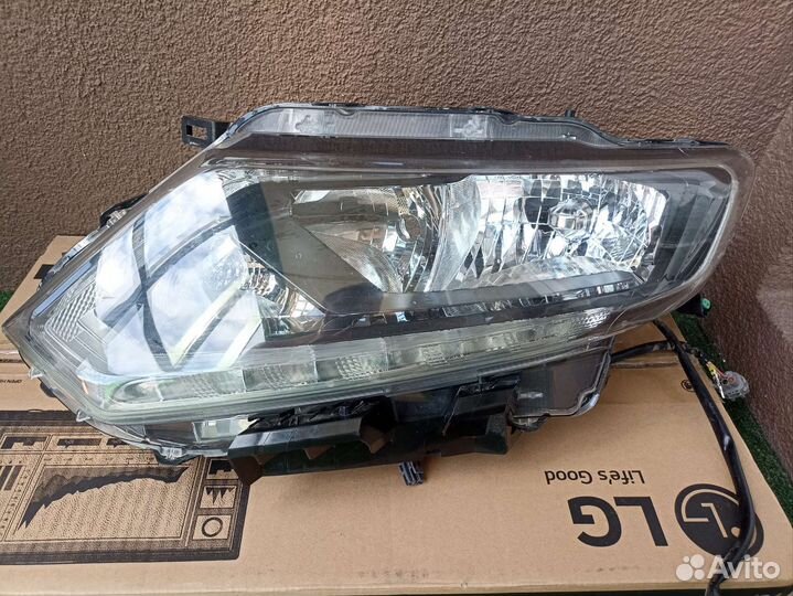 Фара левая Nissan X-trail т32, 2017 г. в
