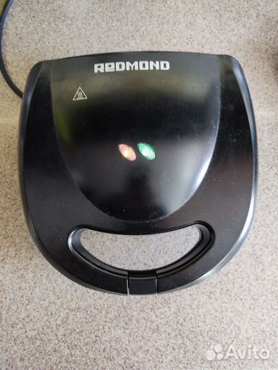 Мультипекарь вафельница redmond RMB-611