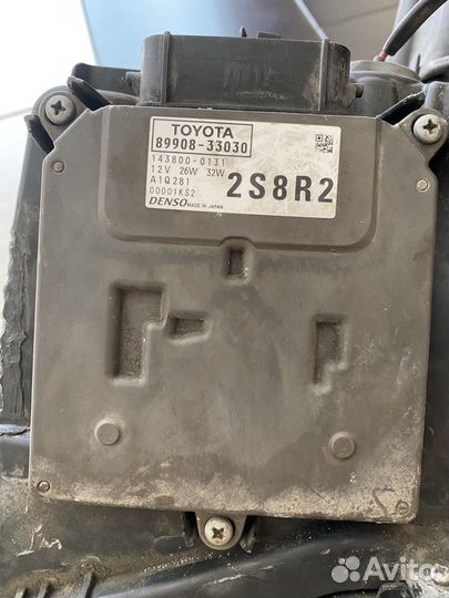 Фара на камри