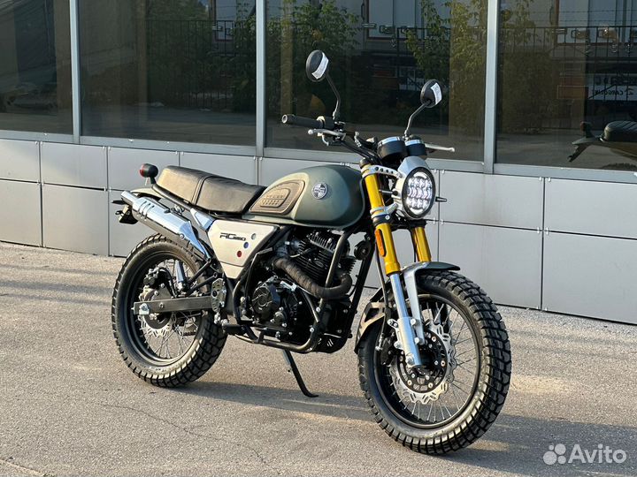 Мотоцикл Racer Triumph