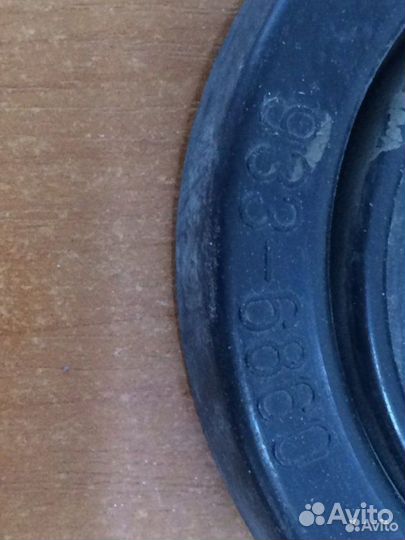 Пыльник фары передний Toyota Rav4 2005-2010