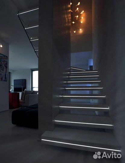 Светодиодная подсветка лестницы и перил a 157