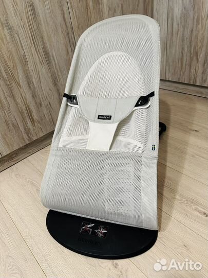 Шезлонг babybjorn