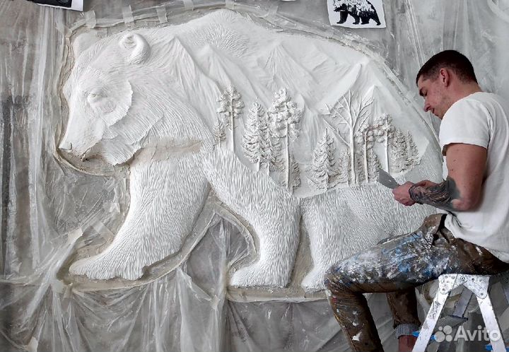 Профессиональный художник, Барельеф, Роспись стен