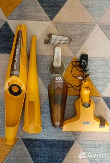 Вертикальный аккумуляторный пылесос DeLonghi XLR18