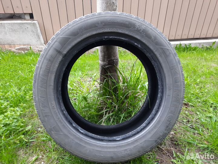 Kumho I'Zen KW31 205/55 R16 91R