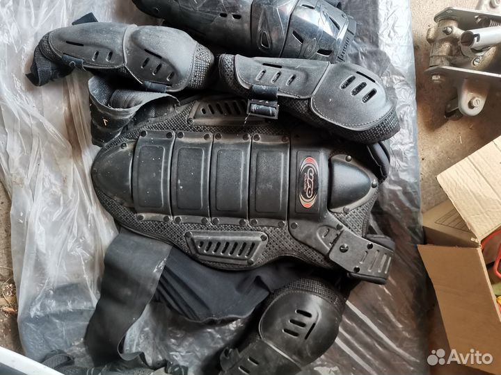 Защитный костюм мотоцикл