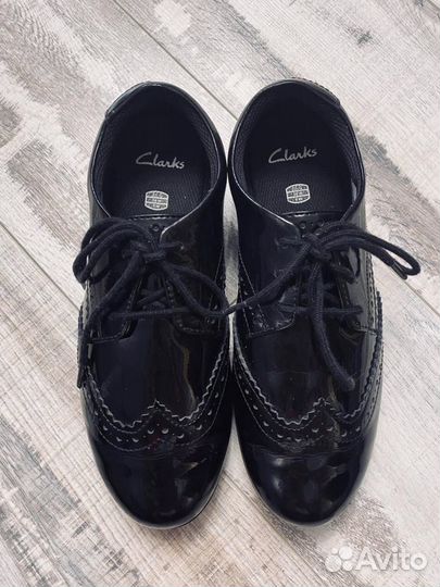 Лаковые туфли-ботинки Clarks