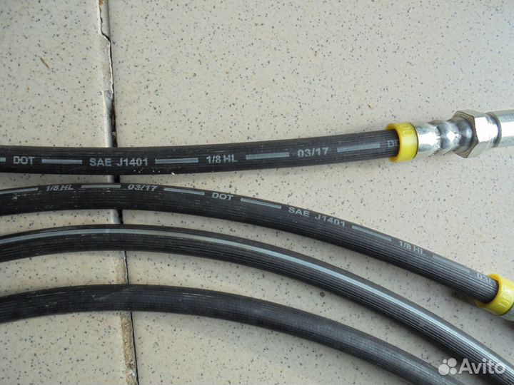 Тормозной шланг sae j1401