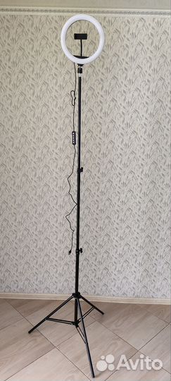 Кольцевая лампа RGB в комплекте с штативом 190см