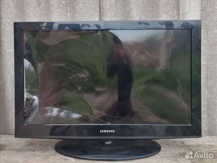 Телевизор ЖК 32 дюйма 81 см