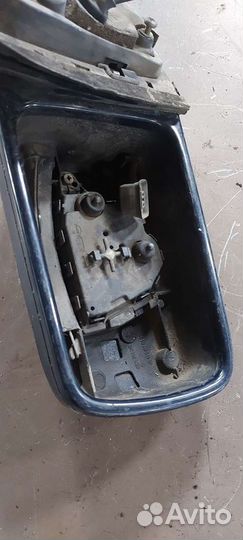 Корпус левого Зеркала на Mercedes W140